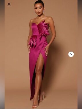 Nova Lux Jaqueline Asymmetrical Maxi Dress - Raspberry nwt size medium